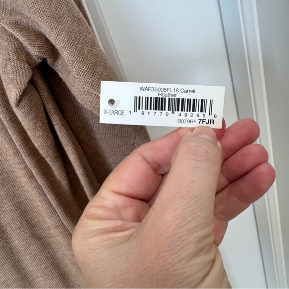 Amazon Essentials Long-Sleeve V-Neck Sweater - Camel Heather Tan - NWT - XL - Picture 3 of 6